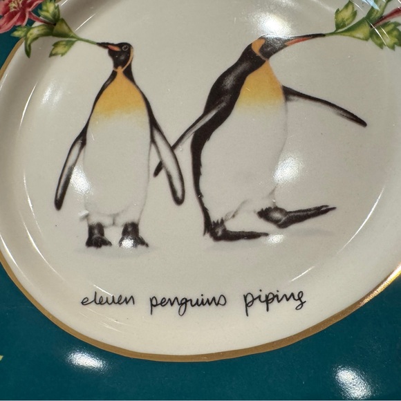 Lou Rota 12 days of Christmas Plate ( 11 penguins piping ) - Picture 10 of 17